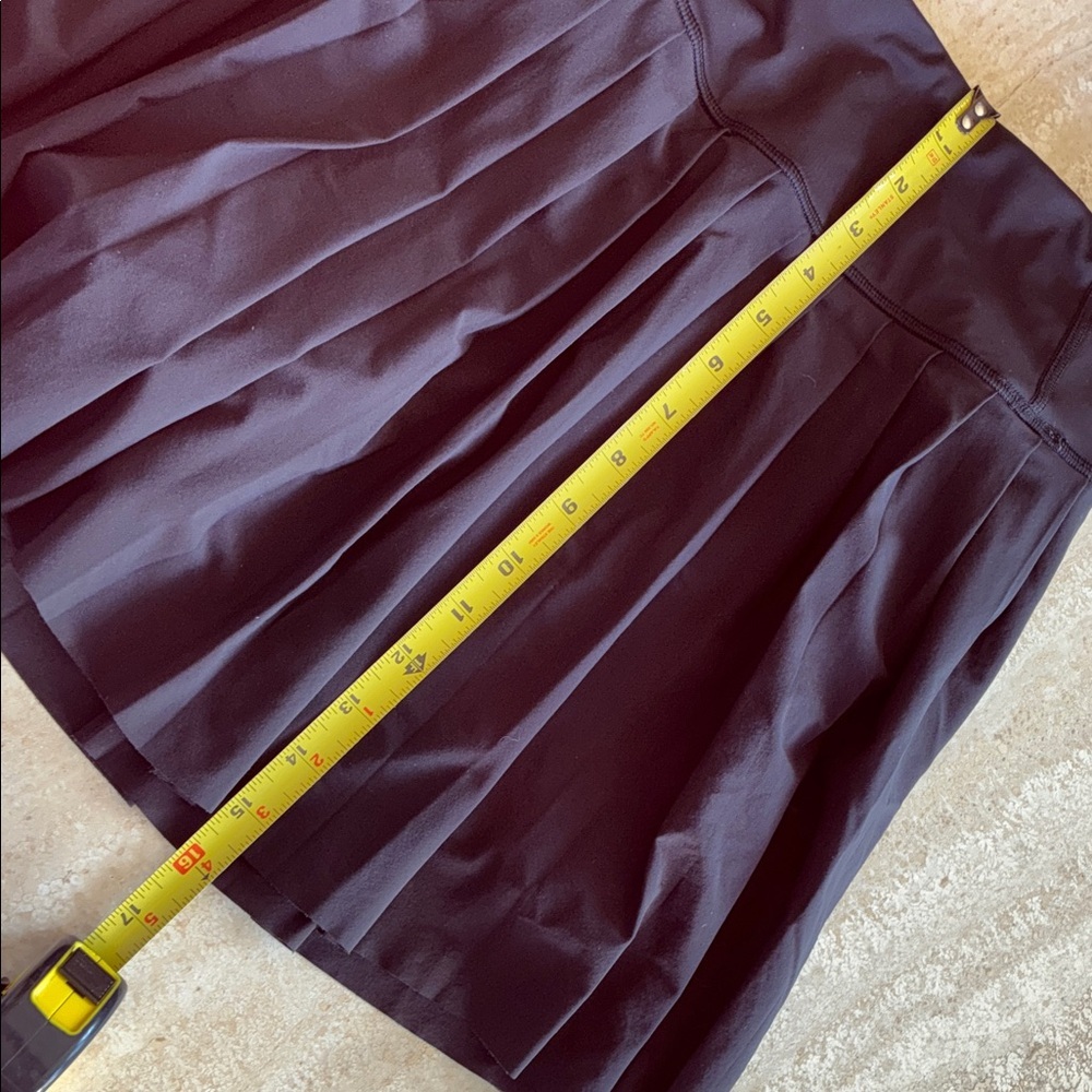 ATHLETA Black Pleated Mini Skirt with built in shorts. L - Picture 12 of 14
